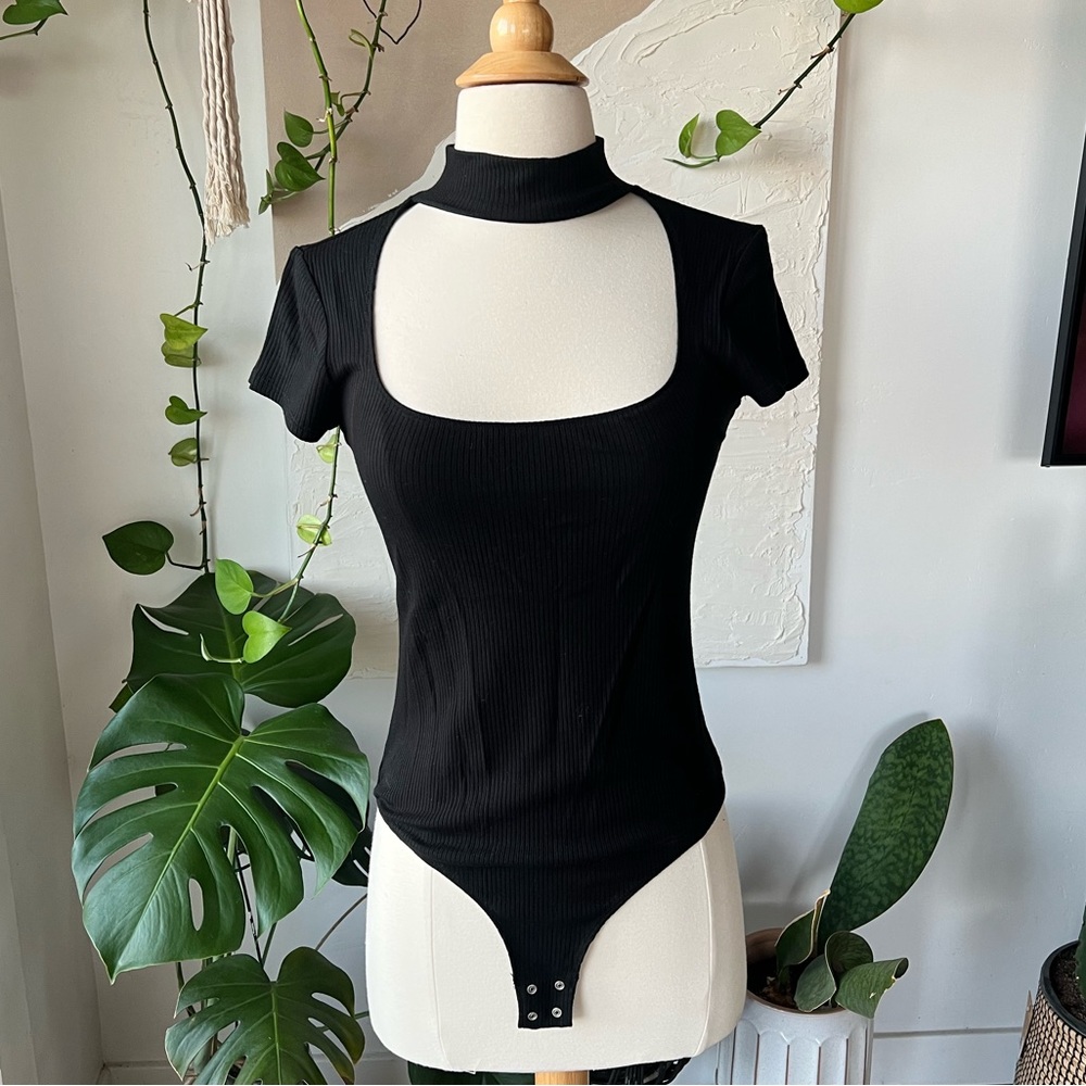 Black Bodysuit with front cut-out, Size: M